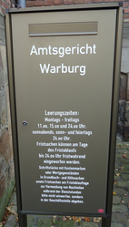 Briefkasten des Amtsgerichts Warburg